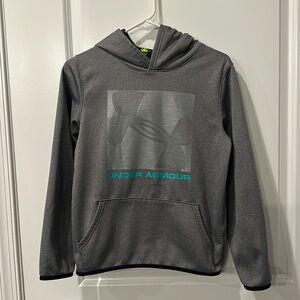 Under Armour, youth XL hoodie, grey color